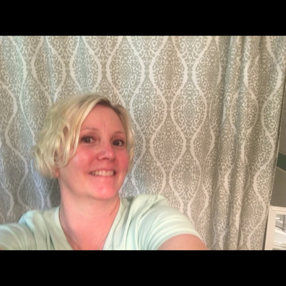 Meet your Posher, Julie